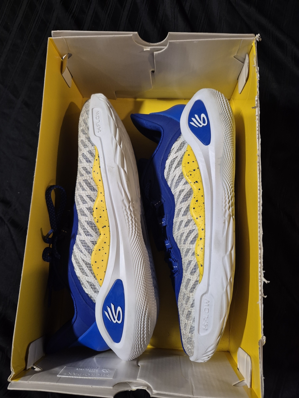 Curry 11 DUB